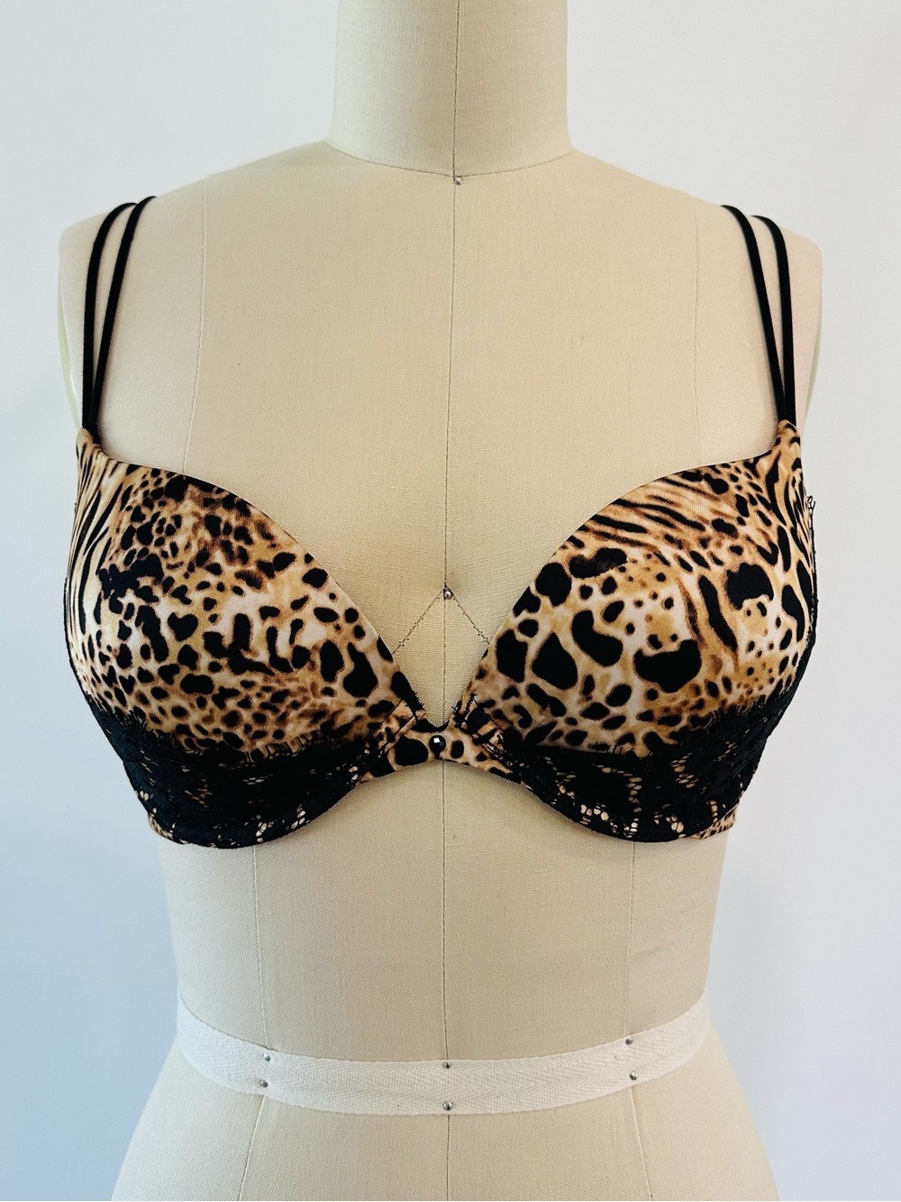 Victoria’s Secret Very Sexy Leopard Push-Up Bra with Black Lace